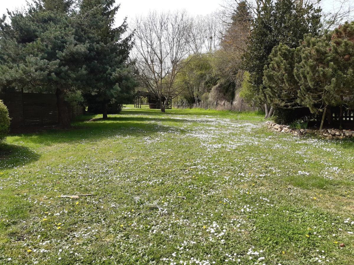 Au Charme De L'Eure Villiers-le-Morhier Exterior foto